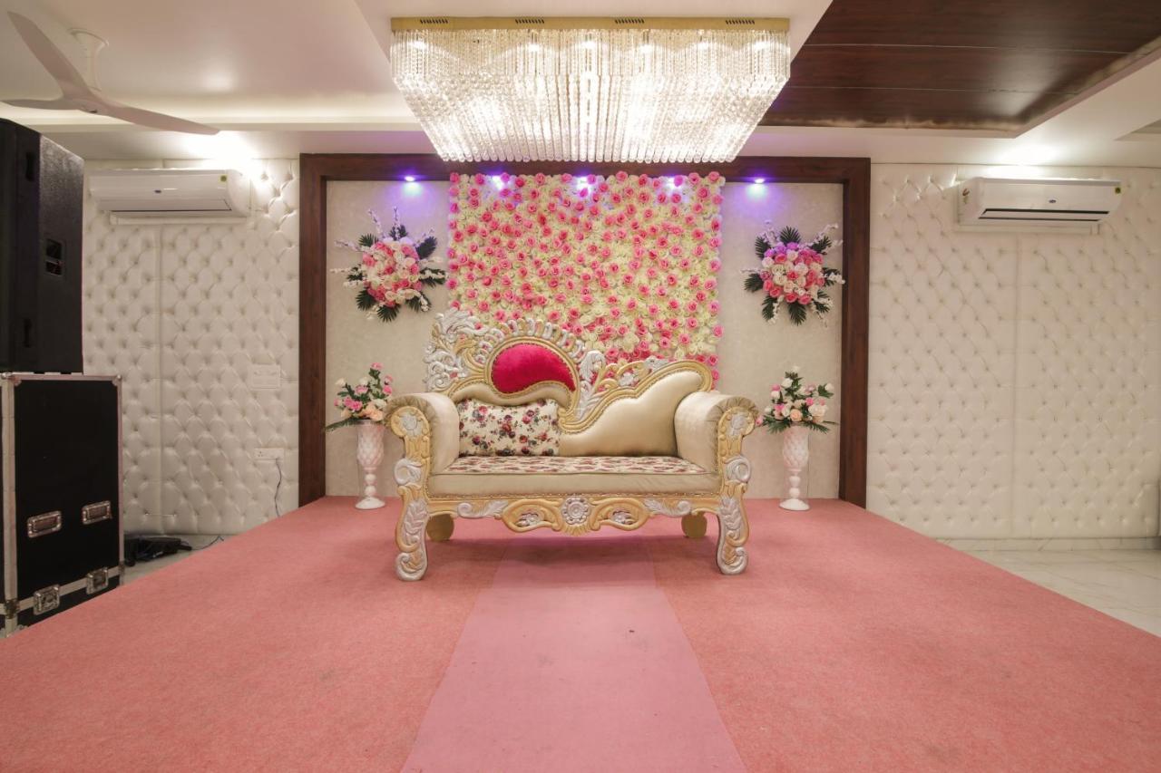 Twin Towers Bed & Breakfast Greater Noida Dış mekan fotoğraf