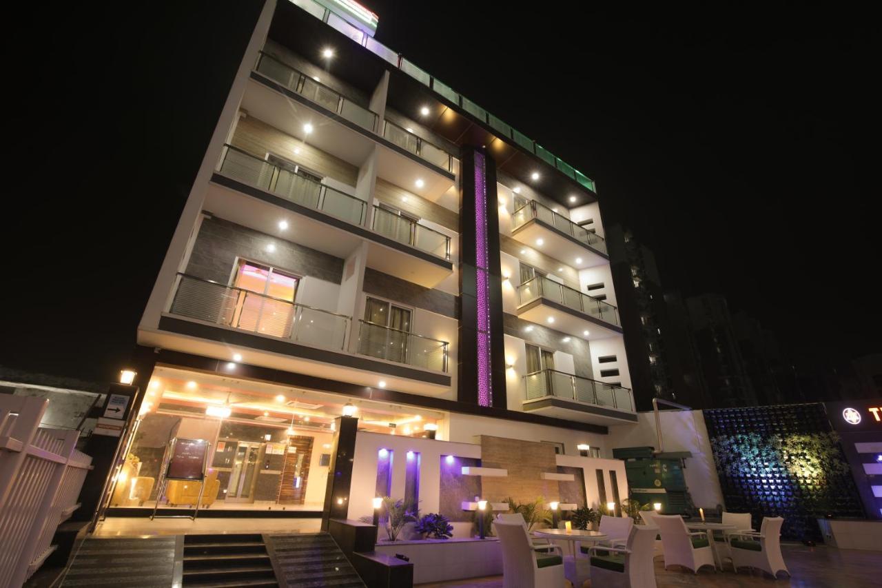 Twin Towers Bed & Breakfast Greater Noida Dış mekan fotoğraf