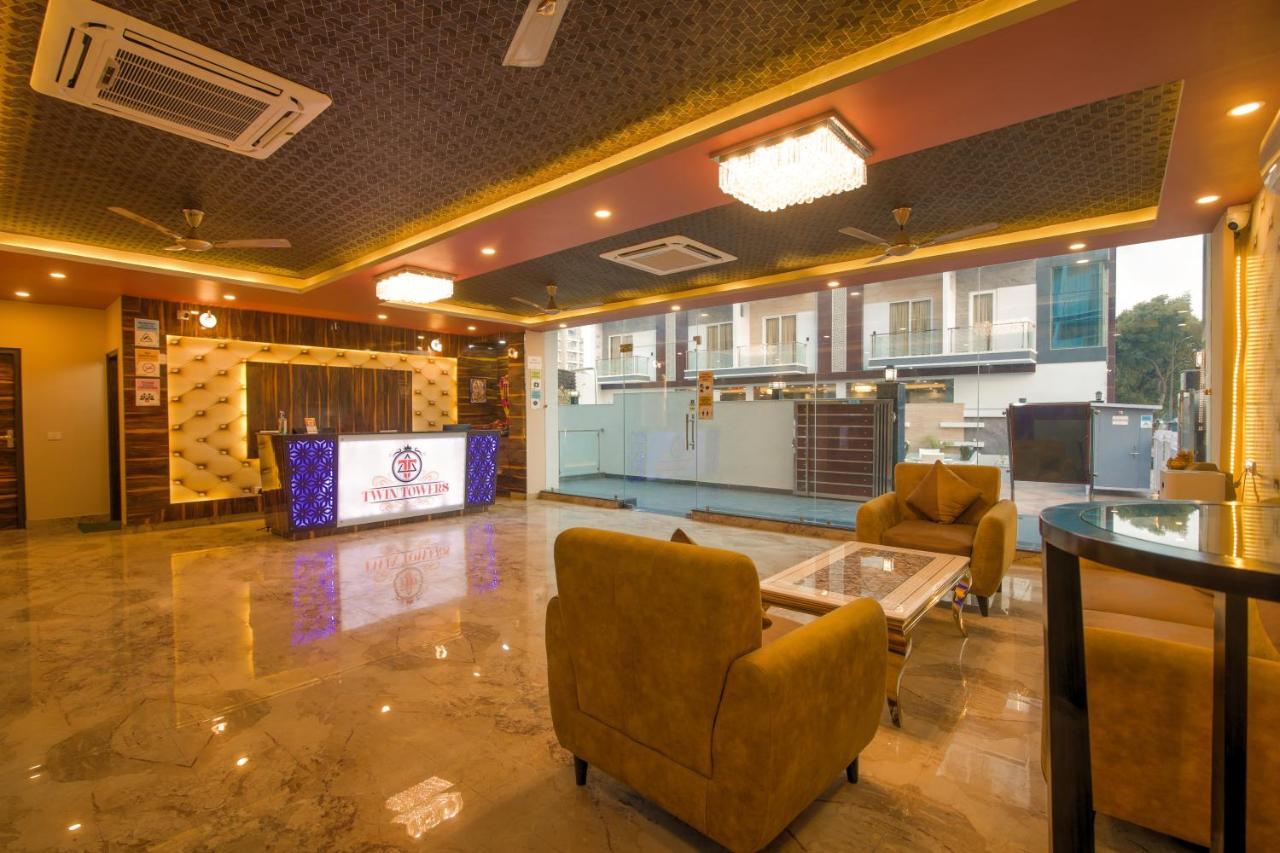 Twin Towers Bed & Breakfast Greater Noida Dış mekan fotoğraf