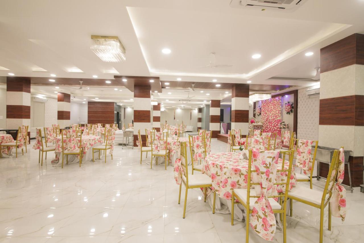 Twin Towers Bed & Breakfast Greater Noida Dış mekan fotoğraf