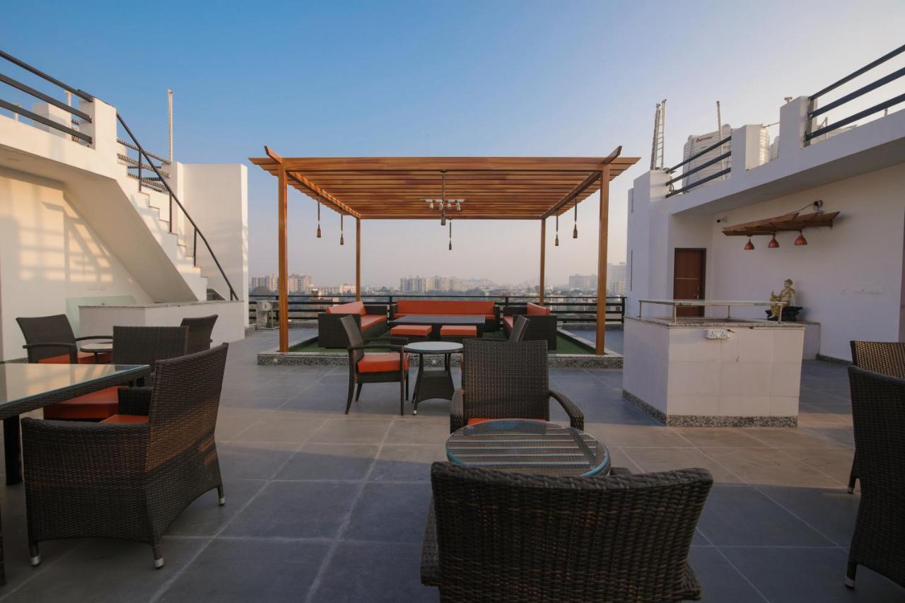 Twin Towers Bed & Breakfast Greater Noida Dış mekan fotoğraf