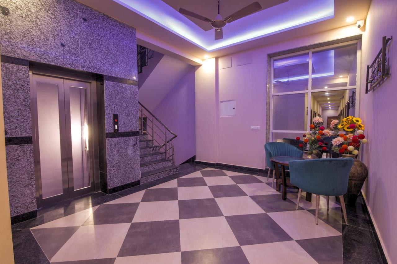 Twin Towers Bed & Breakfast Greater Noida Dış mekan fotoğraf
