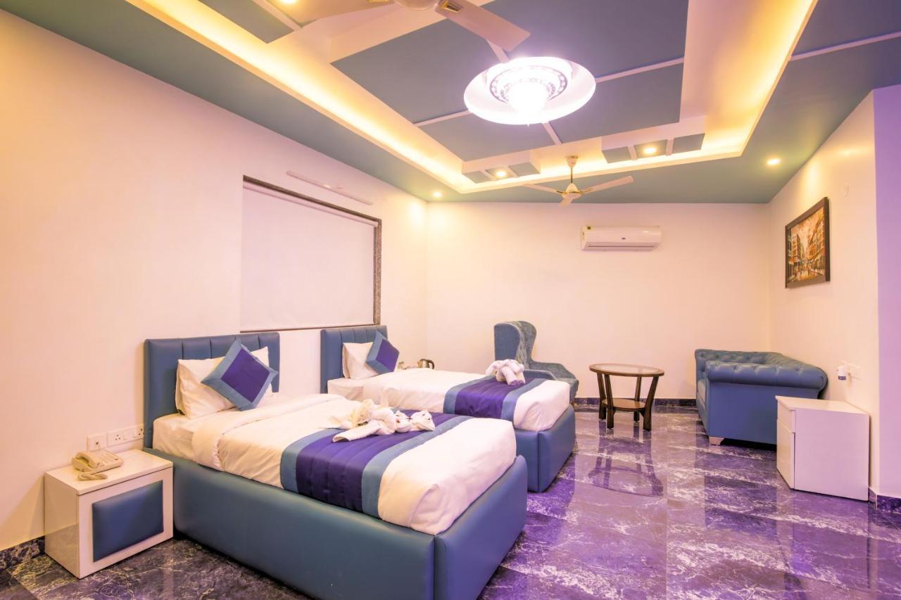 Twin Towers Bed & Breakfast Greater Noida Dış mekan fotoğraf