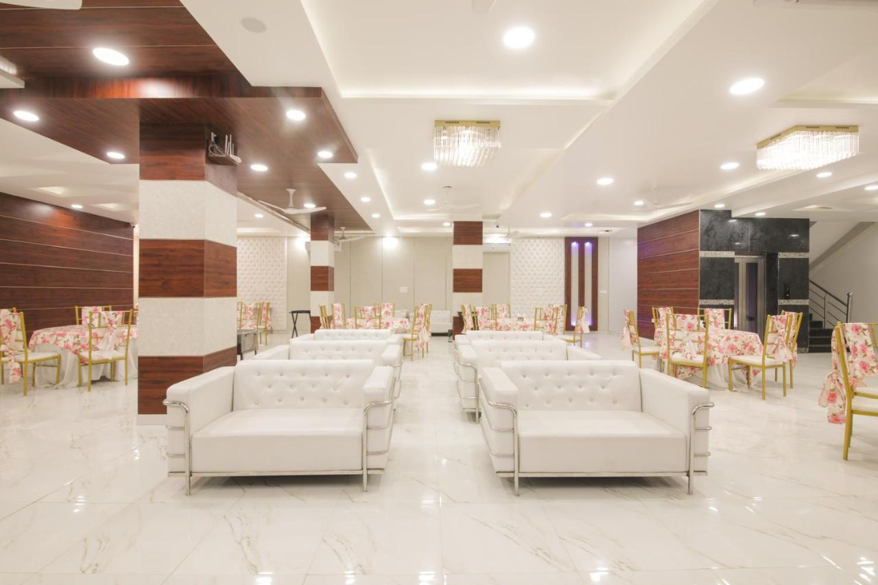 Twin Towers Bed & Breakfast Greater Noida Dış mekan fotoğraf