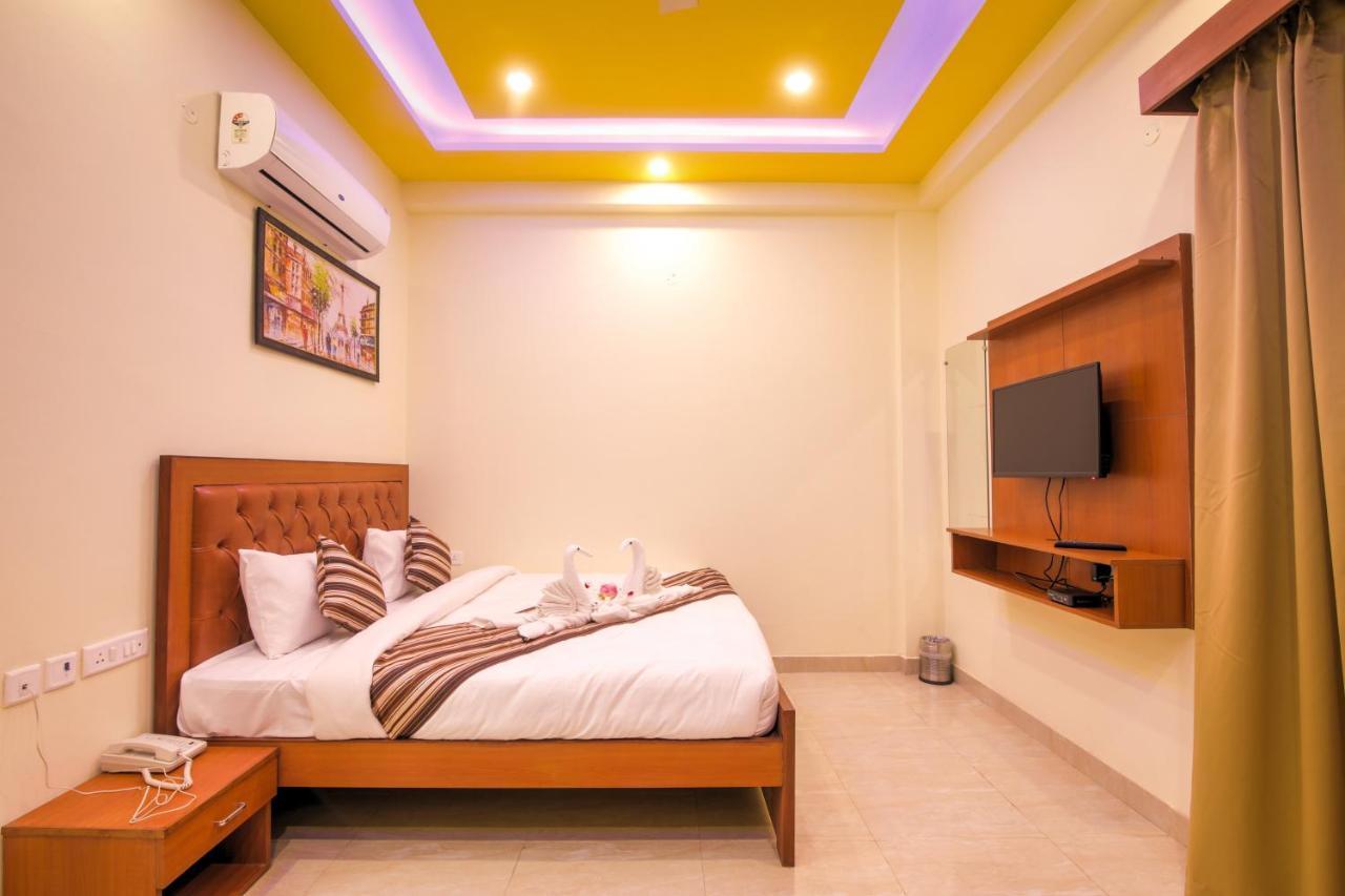 Twin Towers Bed & Breakfast Greater Noida Dış mekan fotoğraf