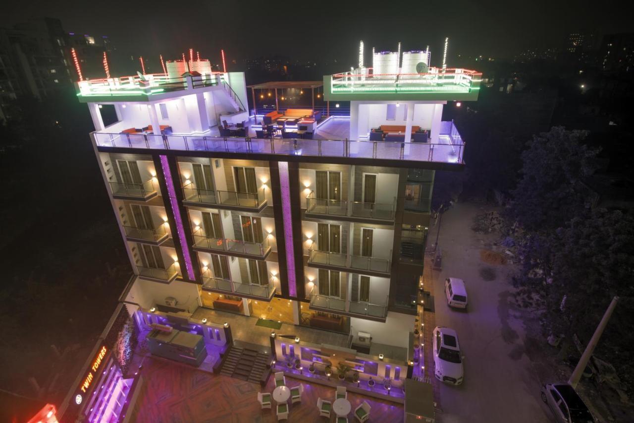 Twin Towers Bed & Breakfast Greater Noida Dış mekan fotoğraf