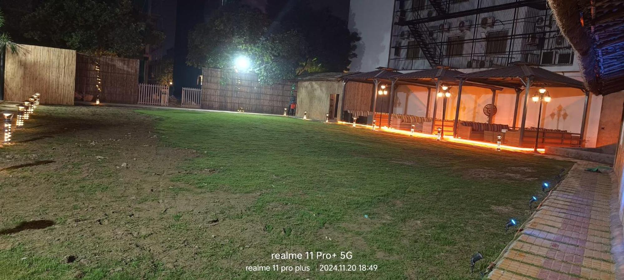 Twin Towers Bed & Breakfast Greater Noida Dış mekan fotoğraf